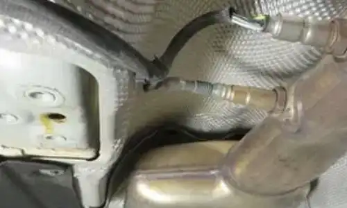 Does a NOx sensor measure temperature?